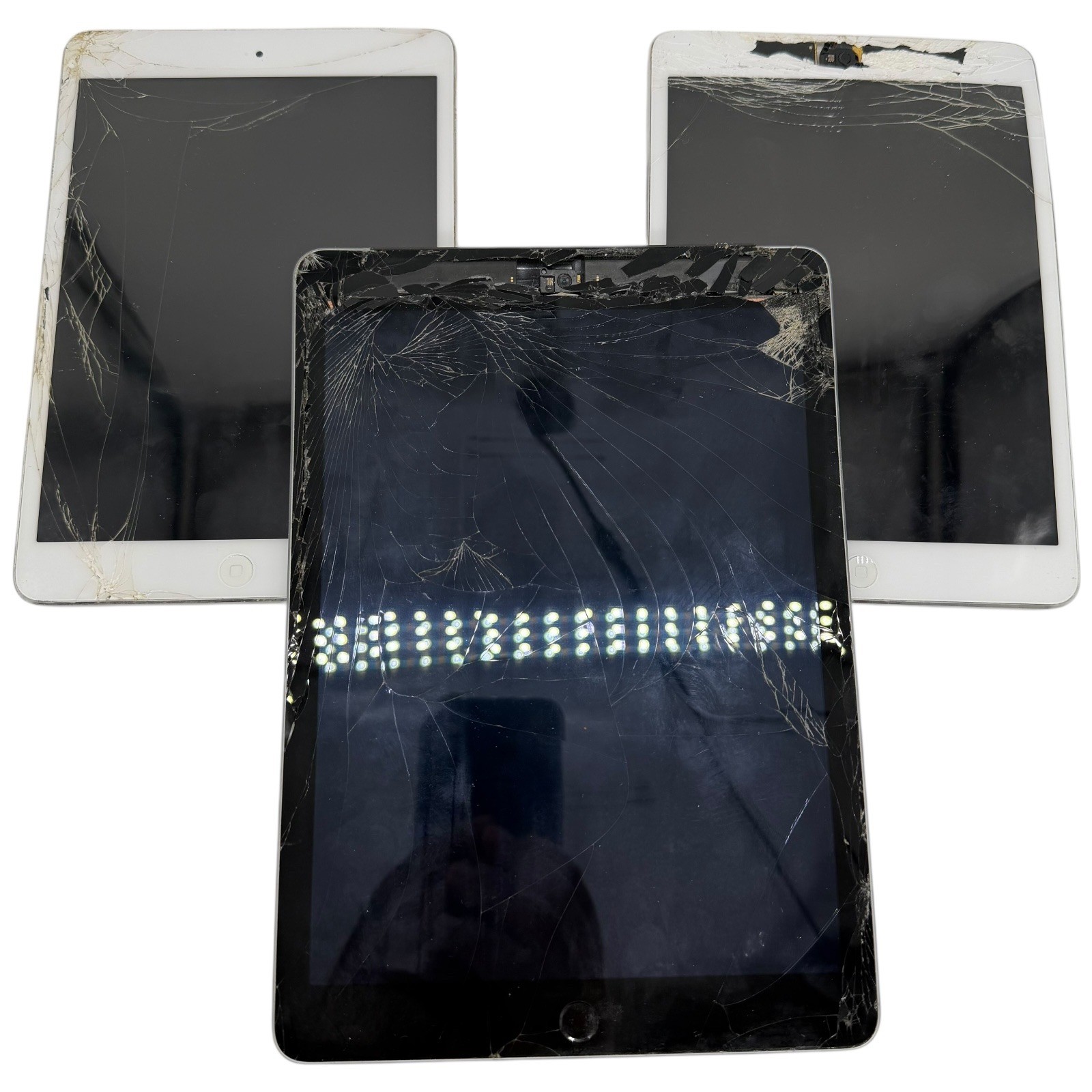 Lot of 3 Apple iPad A1823 & A1455 Tablets – Cracked Screens – For Parts Only