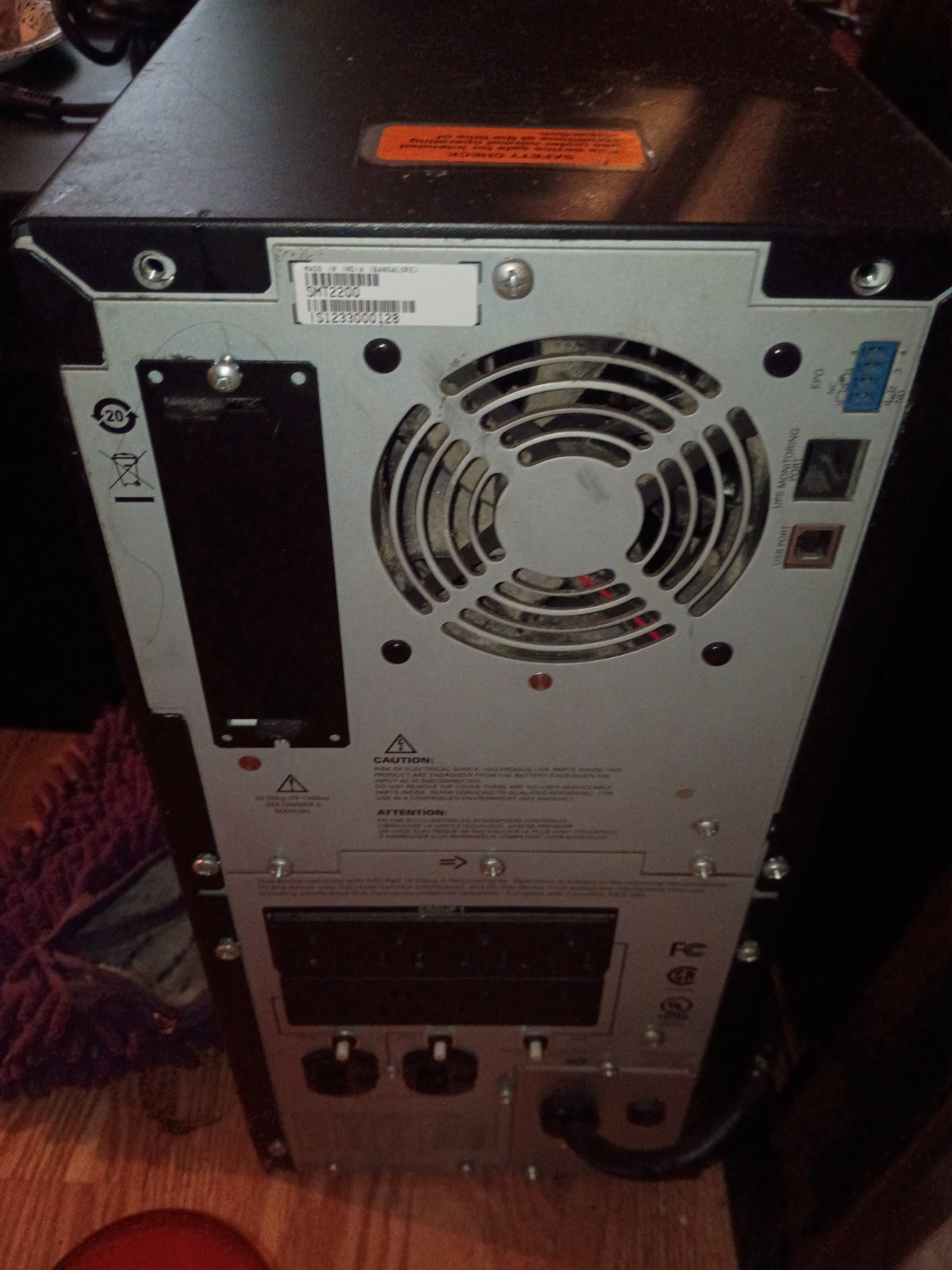 APC SMT2200C SMART-UPS 2200VA PURE SINE WAVE UPS BATTERY