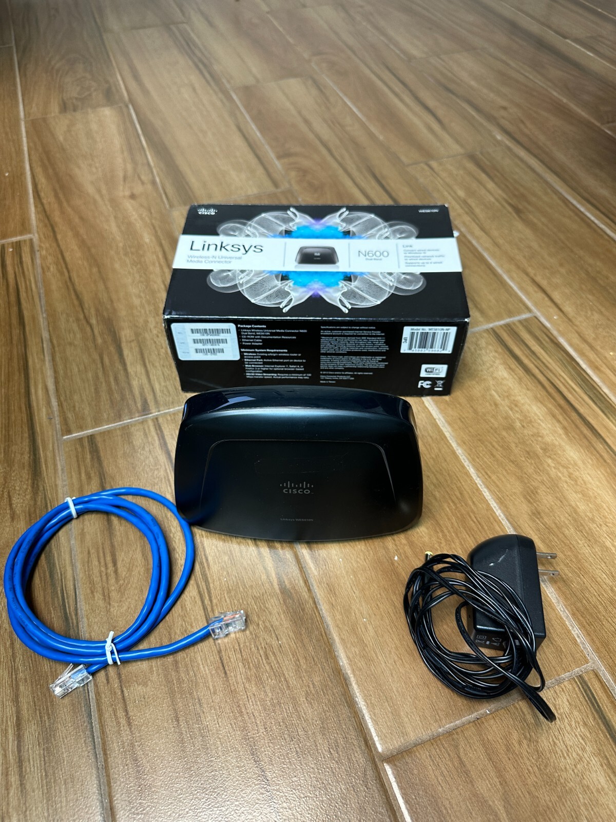 Linksys N600 Dual-Band Wireless-N Universal Media Connector WES610N Cisco
