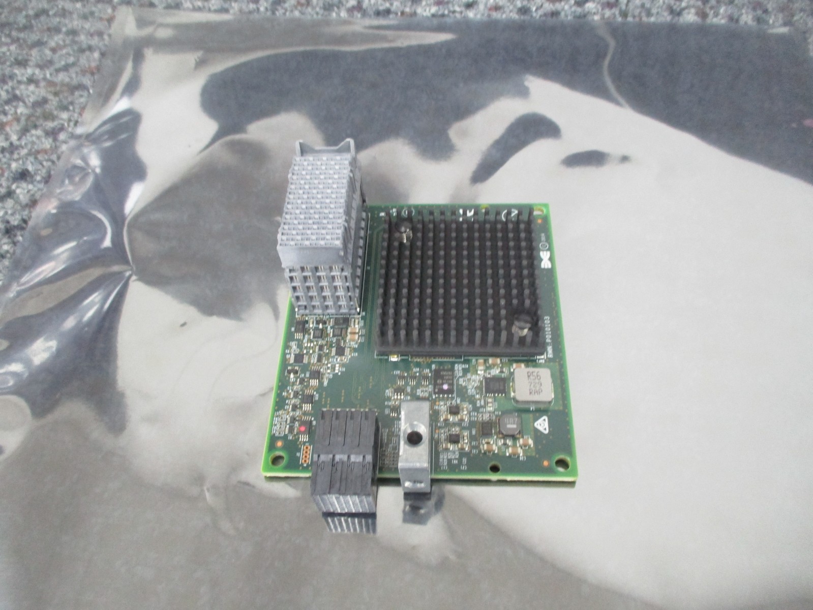 Lenovo 01CV793 CN4054S 4-port 10Gb Virtual  Fabric Adapter Advanced 01CV792