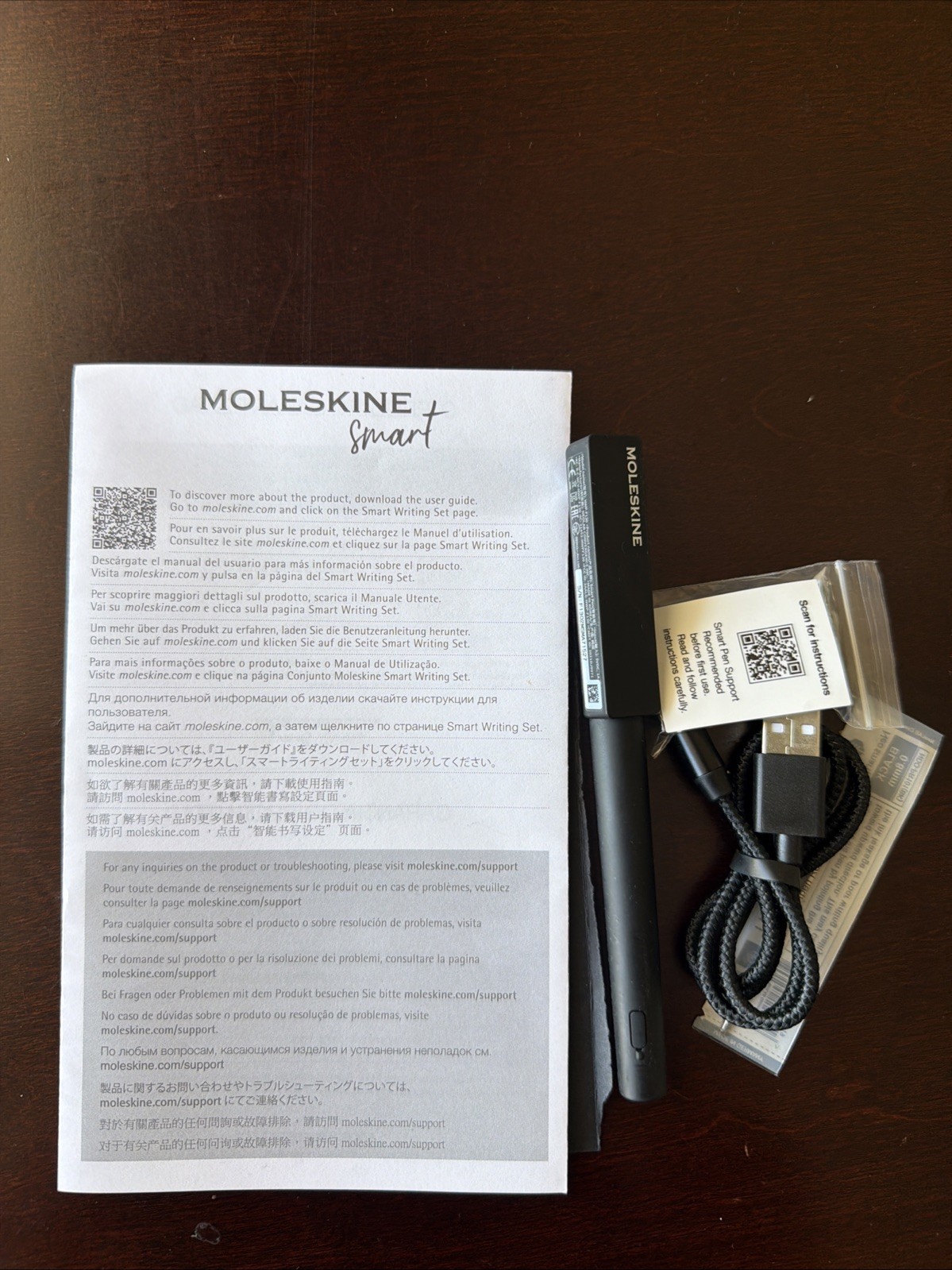 Moleskine Smart Writing Pen And Charger