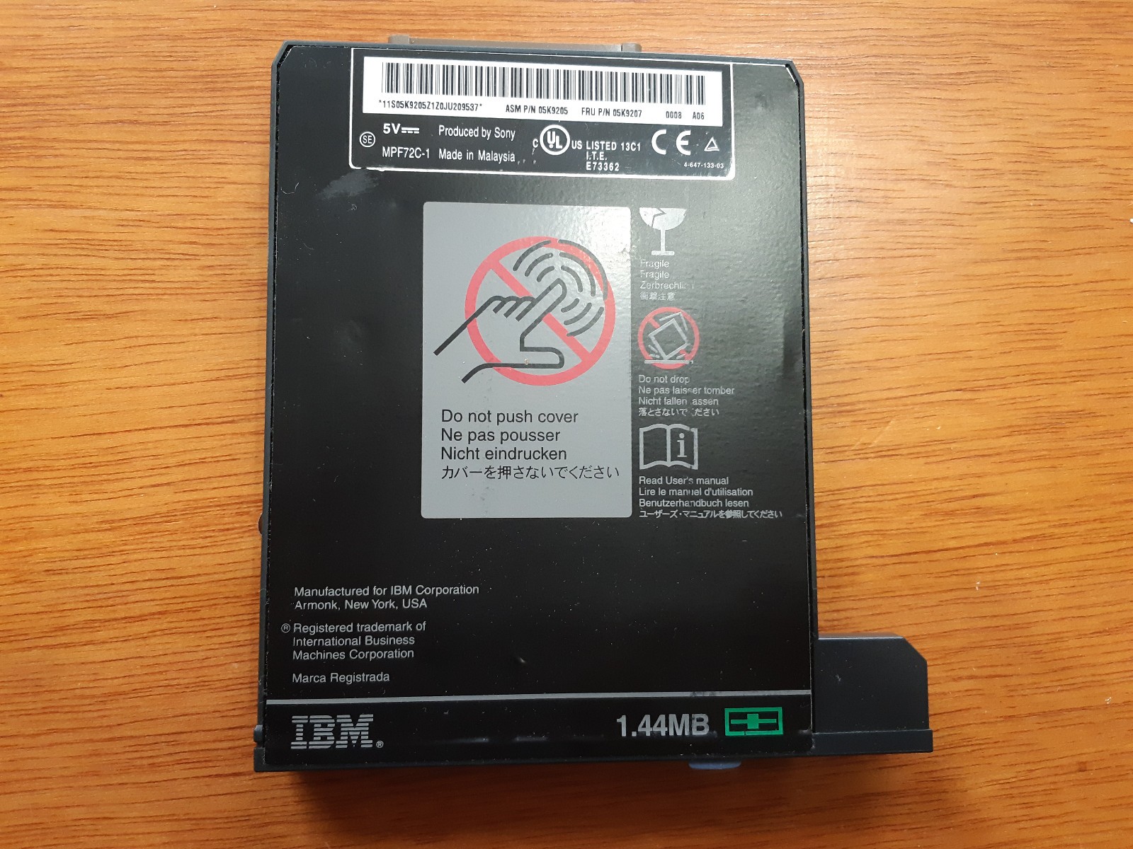 Thinkpad 1.44 MB 3.25in Floppy Drive IBM PN 05K-9205 Sony PN  MPF72C-1