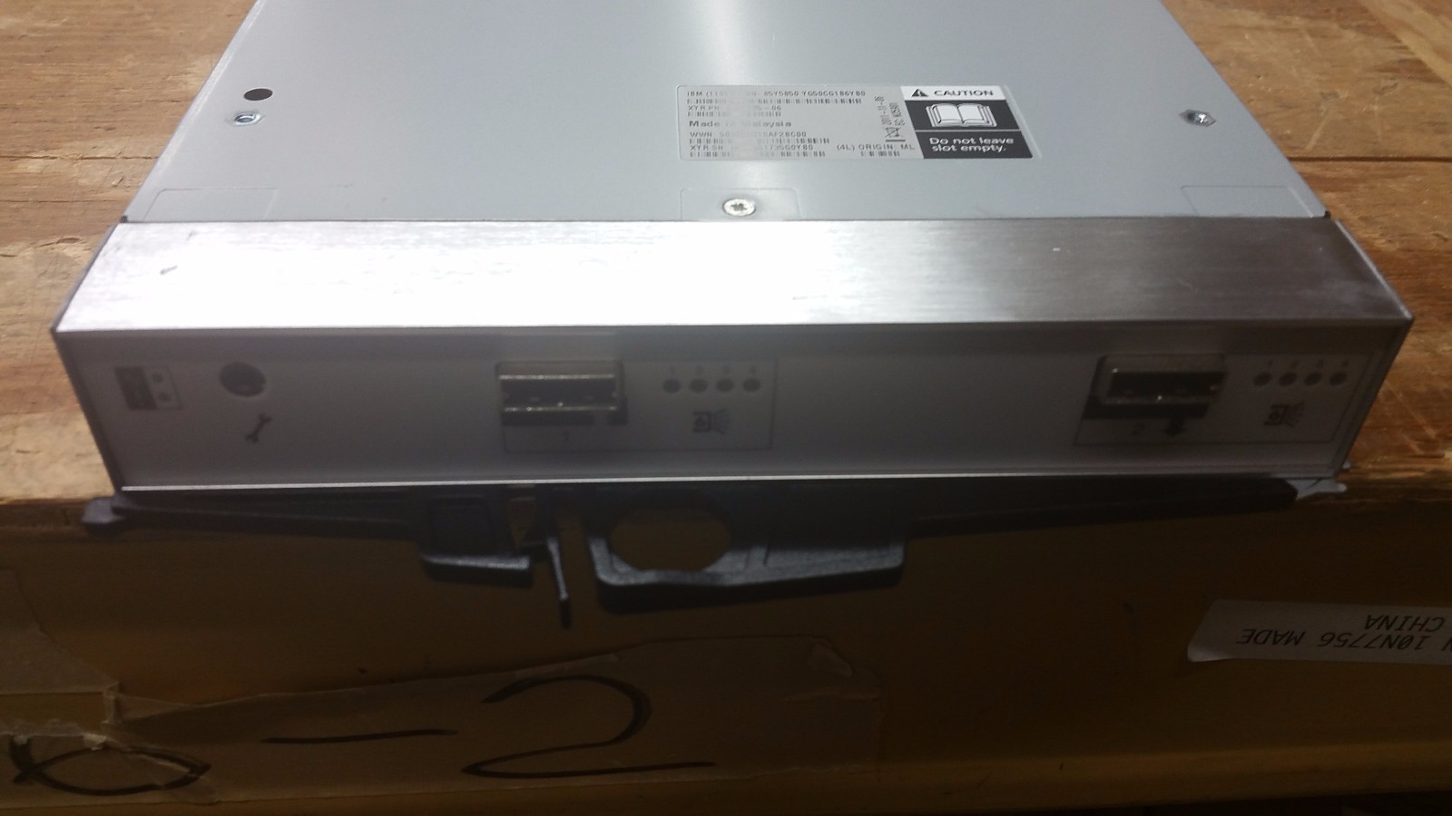 IBM 85Y5850 00AR041 Expansion Canister ESM Controller V7000 2076-212 2076-224