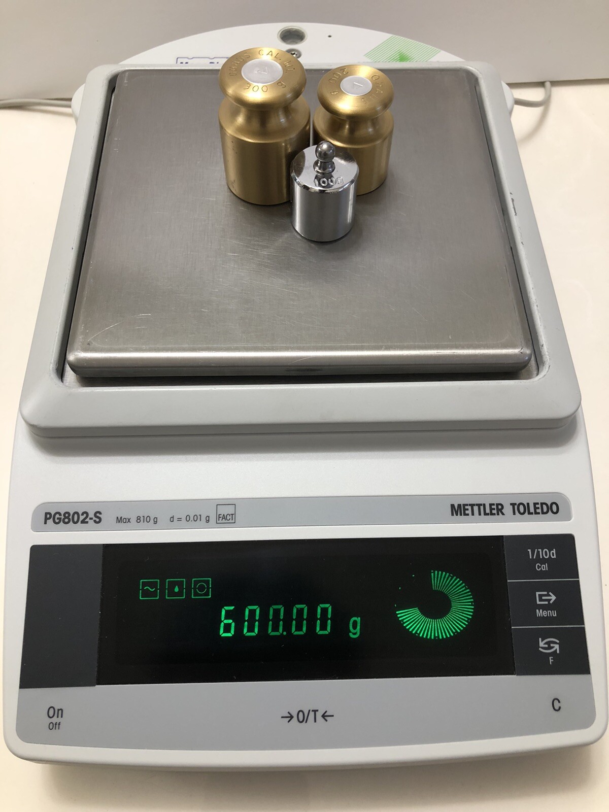Deal Mettler Toledo Balance PG5002 5100g 0.01g FACT Tested Calibrated Ex Cosmt