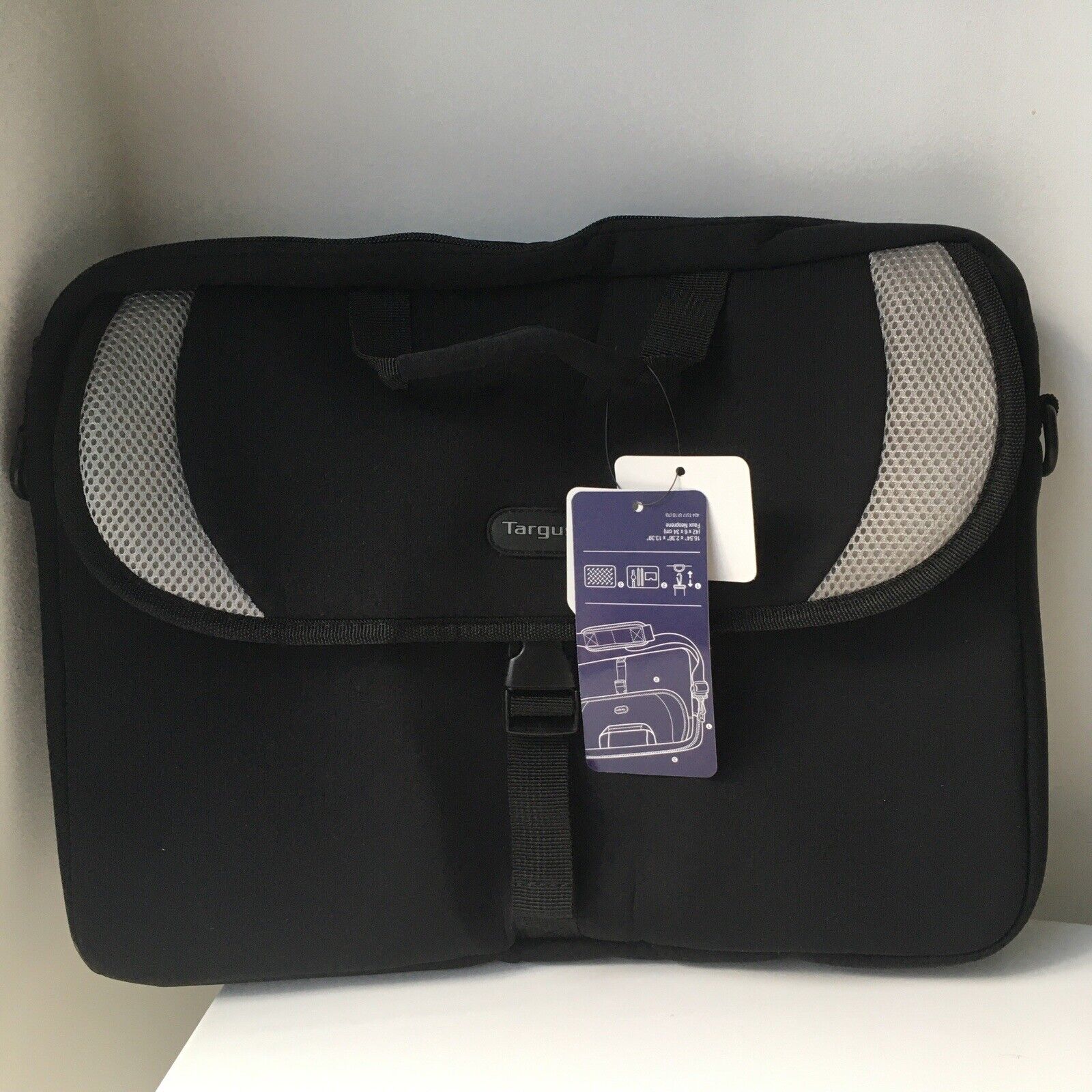 Targus Sport Faux Neoprene 16” laptop bag