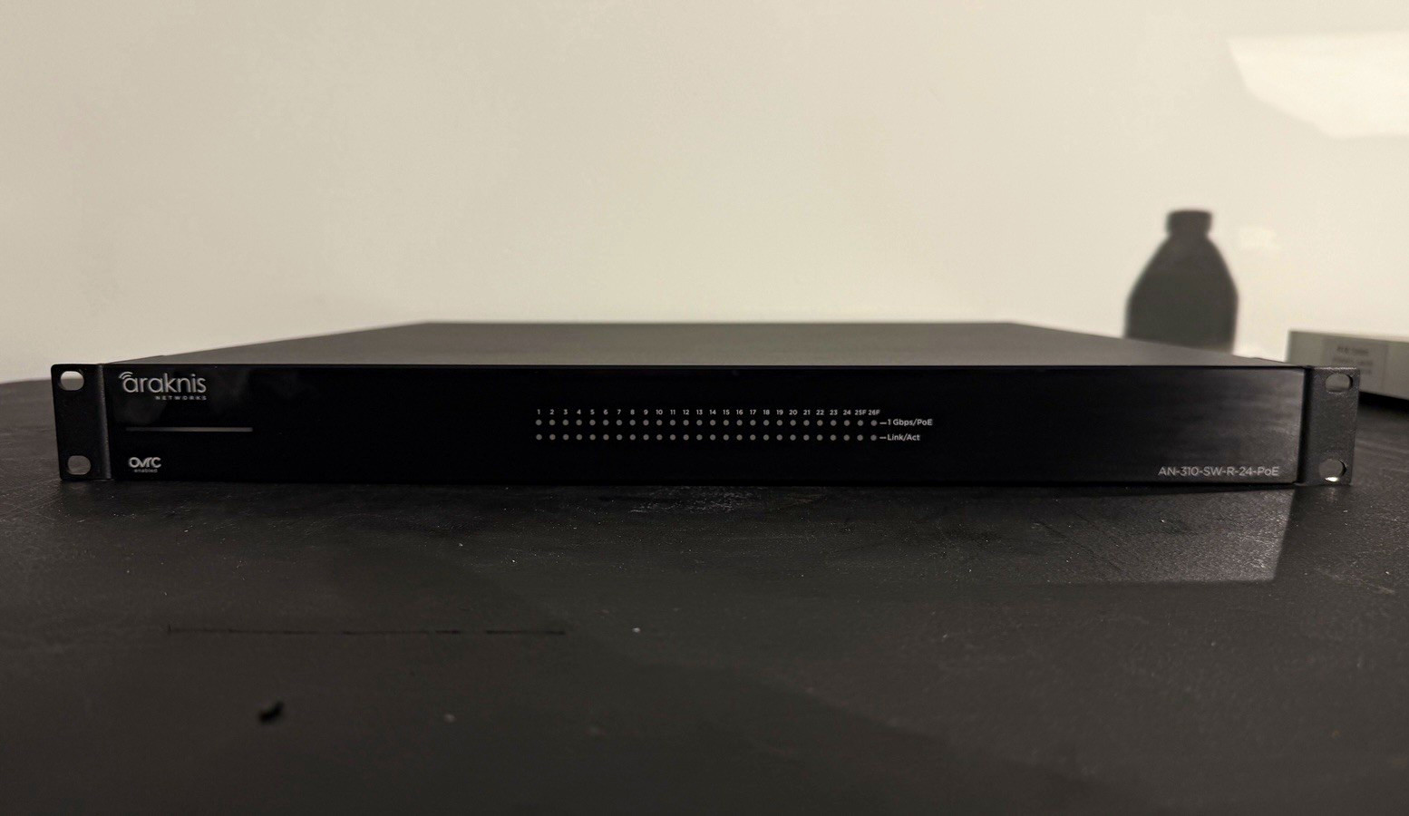 Araknis Networks AN-310-SW-R-24-PoE 24-Port Gigabit PoE Managed Switch