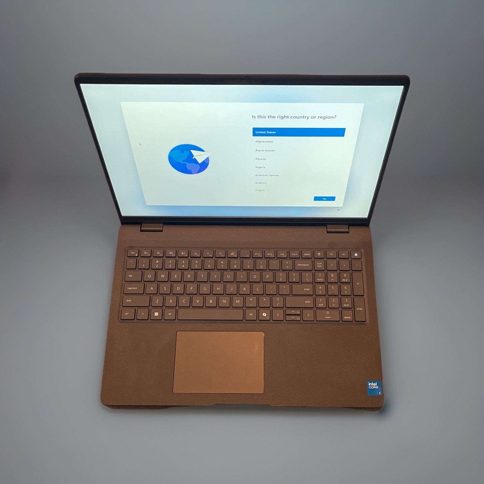 2025 Dell Pro 16 | i5 | 16GB | 256GB SSD | Excellent Condition