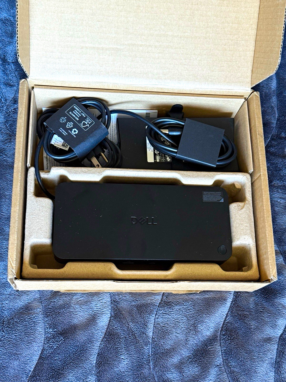 NEW Dell Docking Station WD25