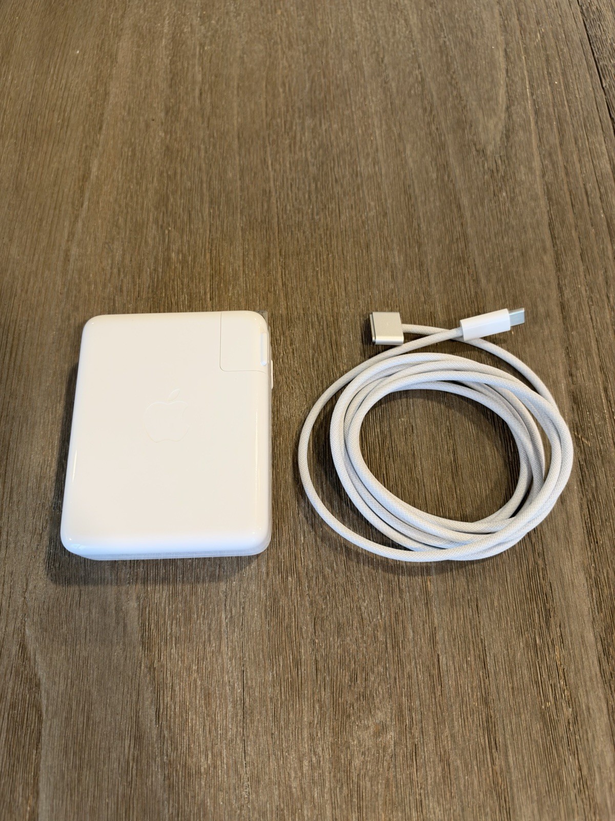 Pre-Owned Apple 140w USB-C Adapter & Charging Cable - 