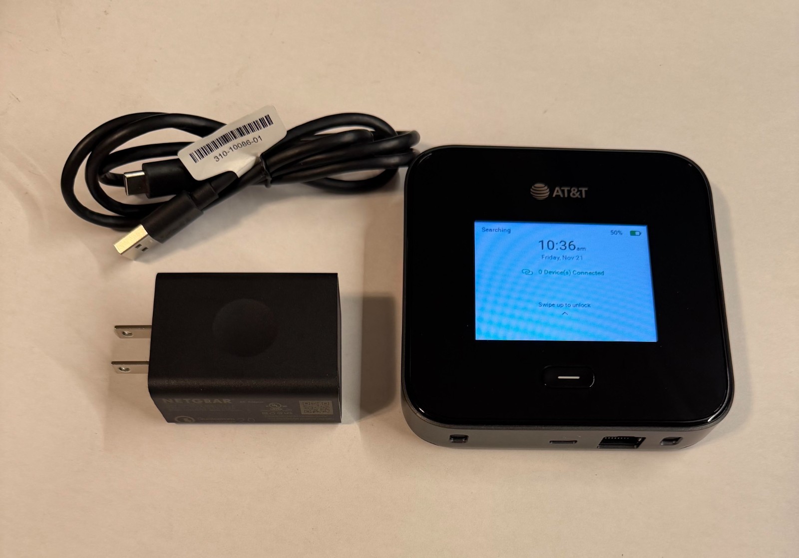 NETGEAR Nighthawk M7 Pro MR7400 AT&T 5G Wi-Fi 7 Mobile Hotspot Router