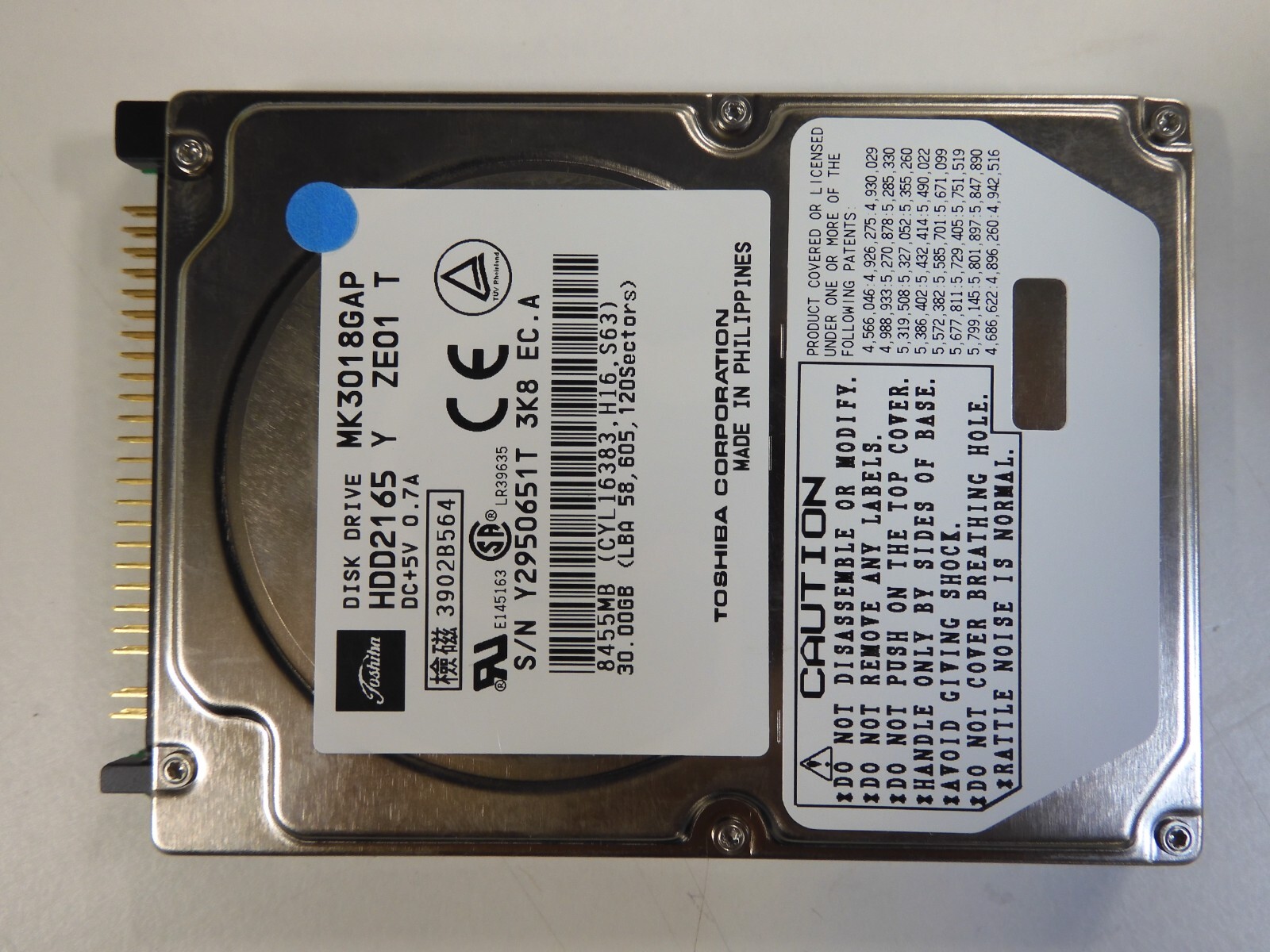 Toshiba MK3018GAP (HDD2165 F ZE01 T) 211 A0/M2.01A 30gb 2.5" IDE/ATA HDD 9.5MM