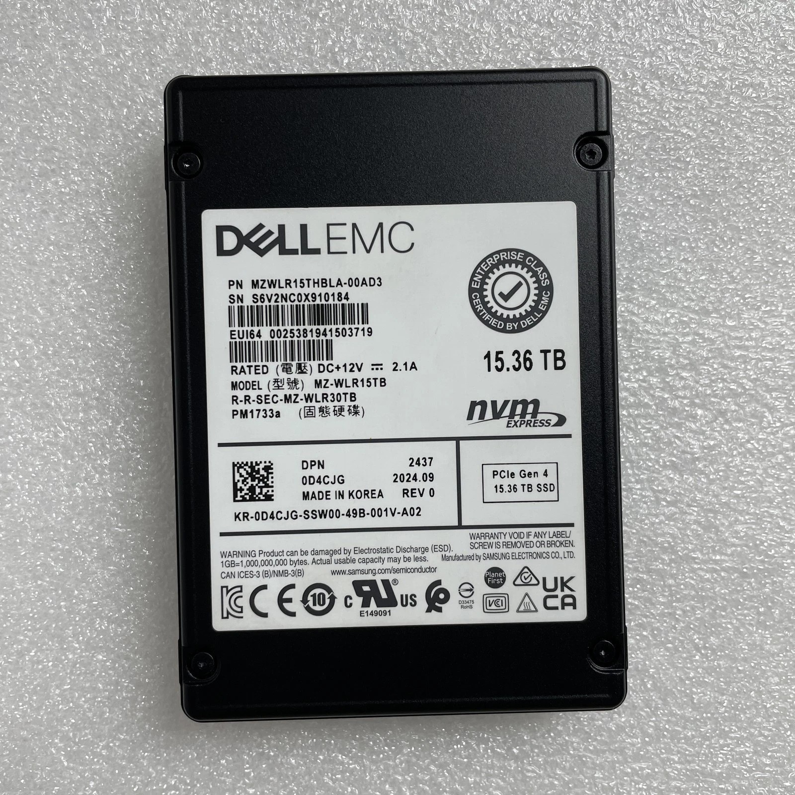Samsung PM1733A 15.36TB DELL SSD 2.5" U.2 PCIe Gen 4 NVME  MZWLR15THBLA-00AD3