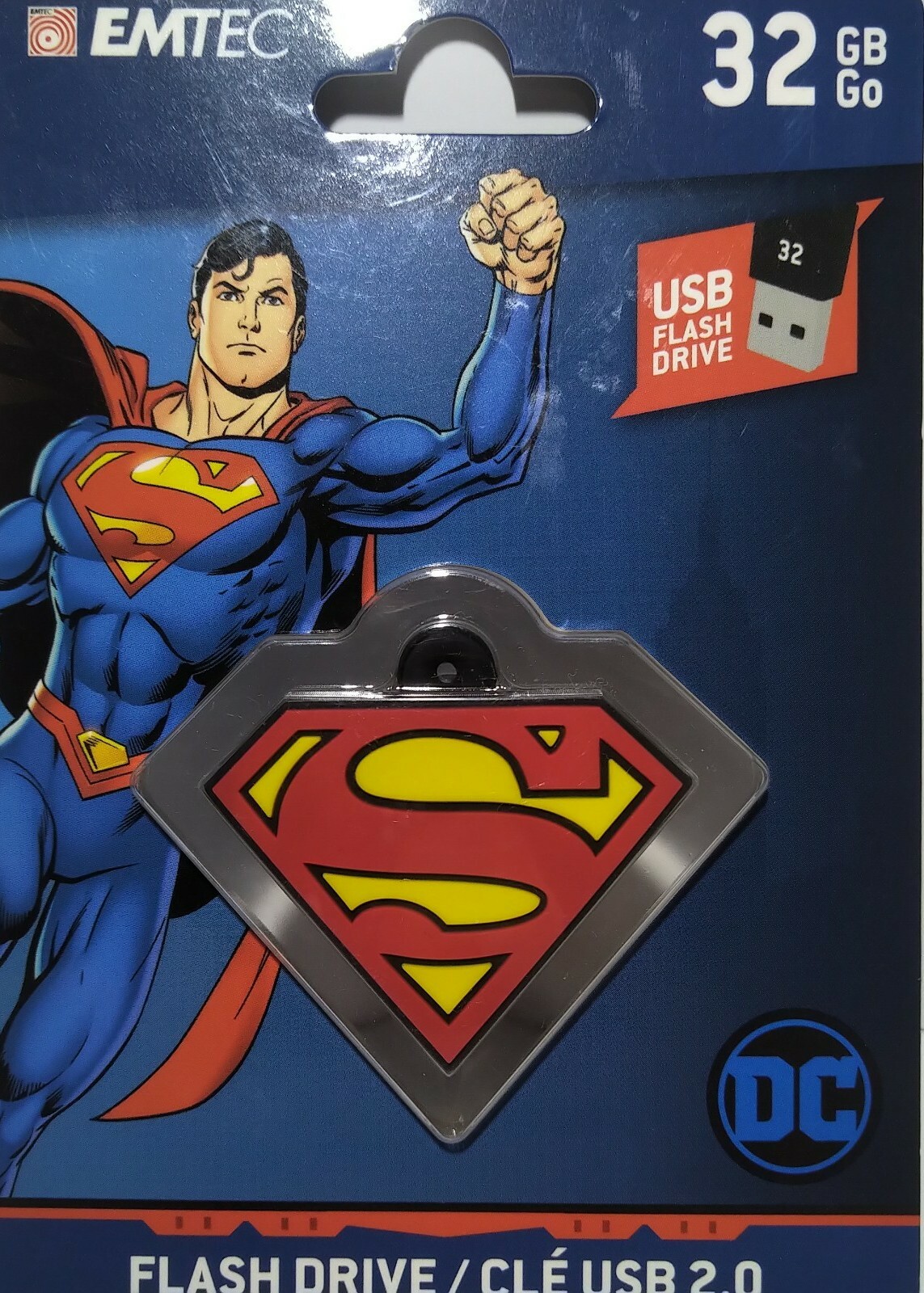 NEW EMTEC SUPERMAN 32GB USB FLASH DRIVE / KEYCHAIN