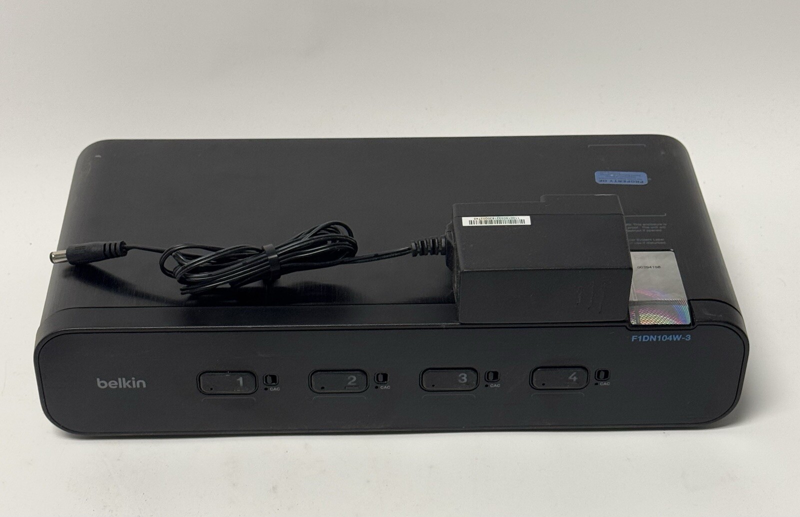 Belkin Advanced Secure F1DN104W-3 4-Port DisplayPort Dual Audio KVM Switch