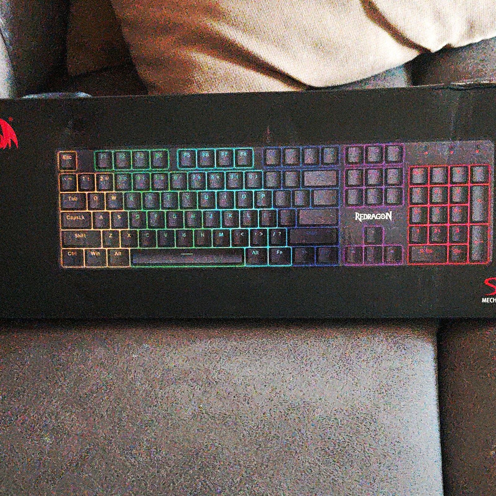 Redragon SINDRI Mechanical Illuminated Gaming Keyboard Black English QWERTY