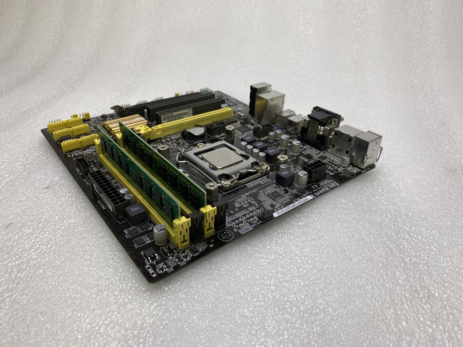 ASUS Q87M-E mATX Motherboard Core i5-4590 3.3GHz 16GB DDR3 RAM NO IO SHIELD
