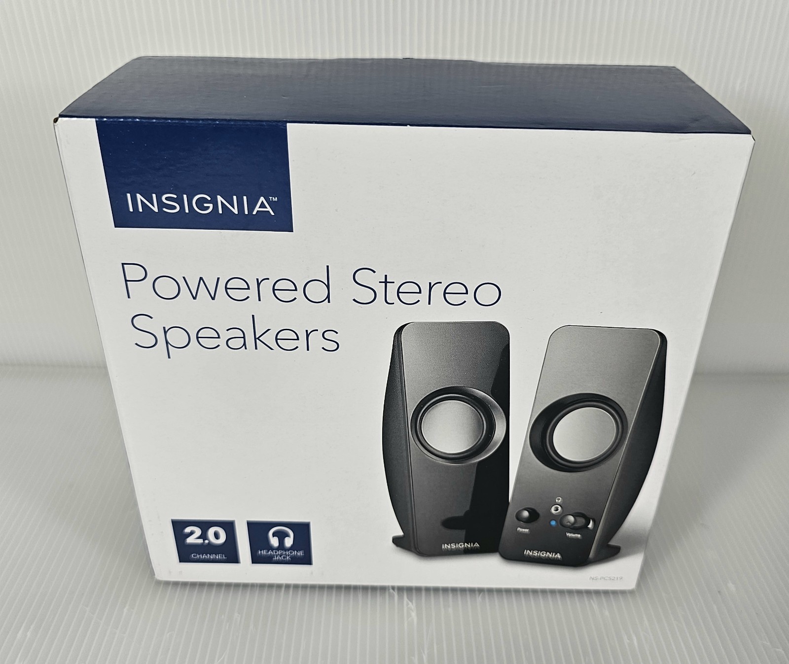 NEW Insignia Powered Stereo Speakers 2.0 Channel, for Computers, 3.5mm Jack 