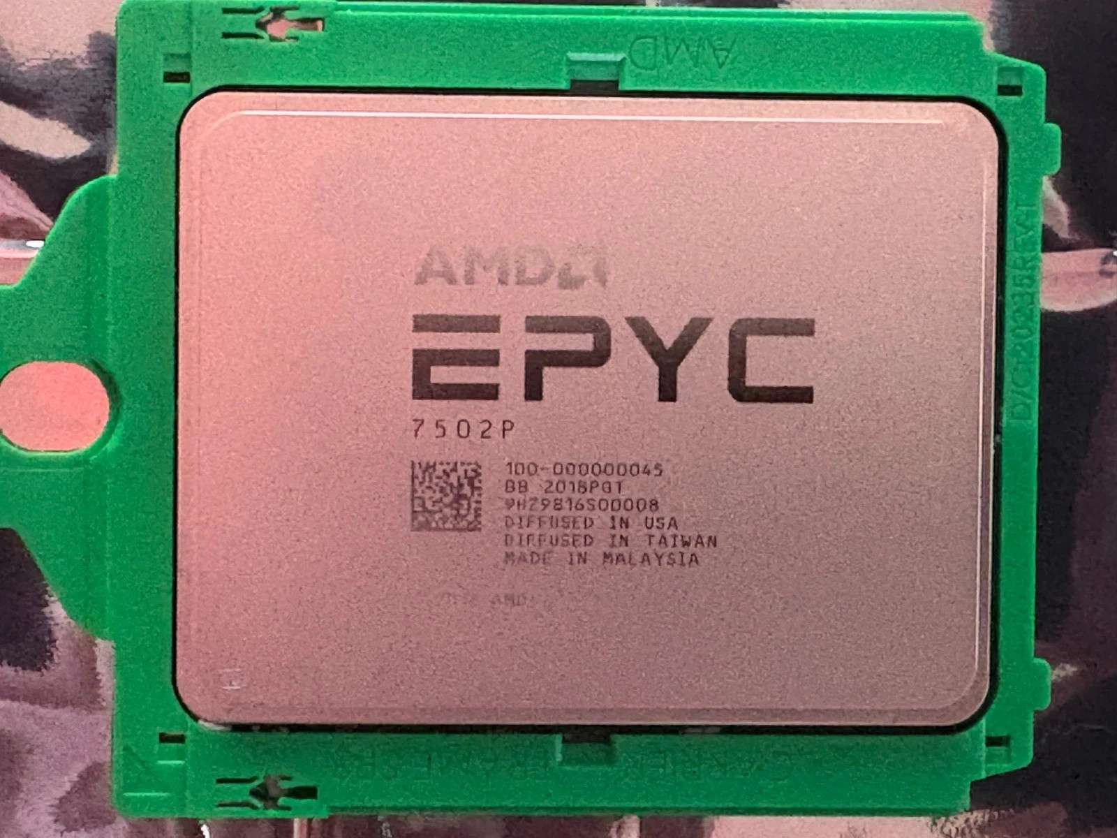 AMD Epyc 7502P Server Processor (3.35 GHz, 32 Cores, Socket SP3) Dell Locked
