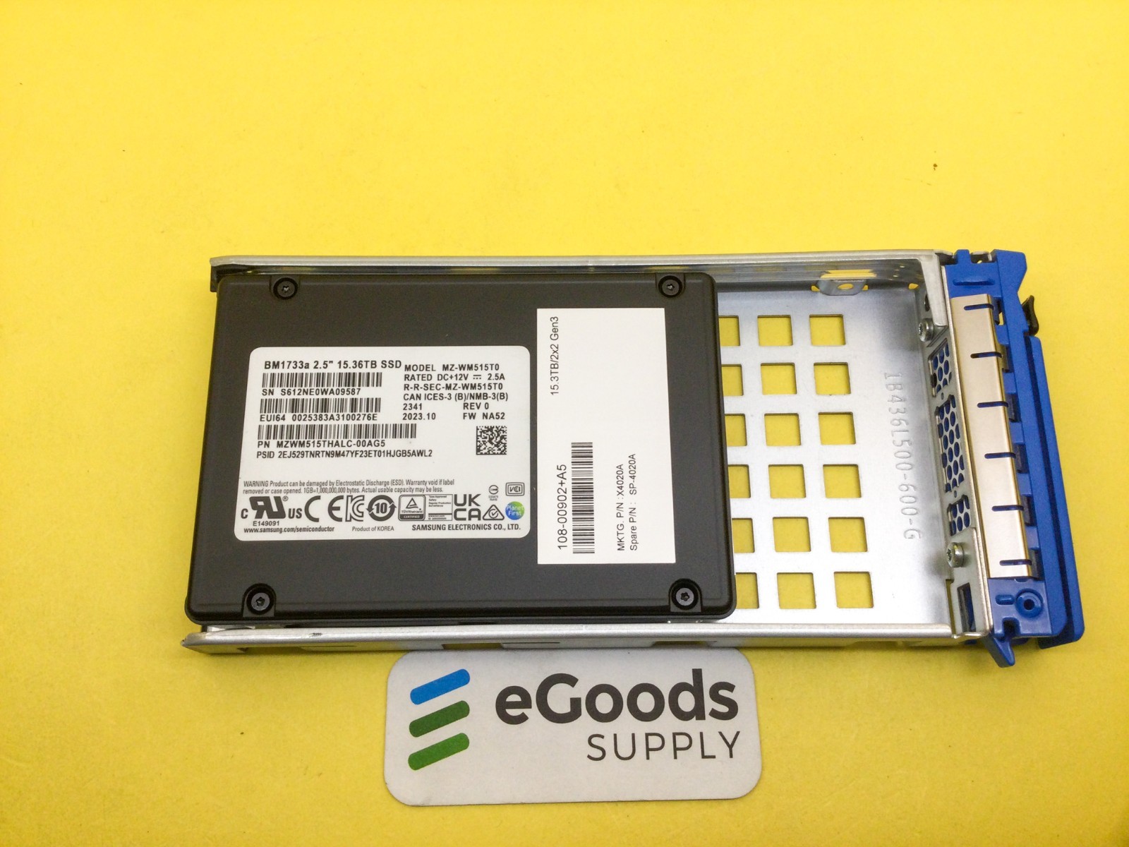 X4020A NetApp Samsung BM1733a 15.36TB PCIe3.0 NVMe 2.5in U.2 SSD MZ-WM515T0