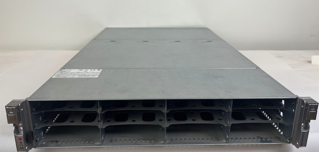 Supermicro SSG-6028R-E1CR16T 829-10 2x E5-2630v4 No RAM/HDD/Rails