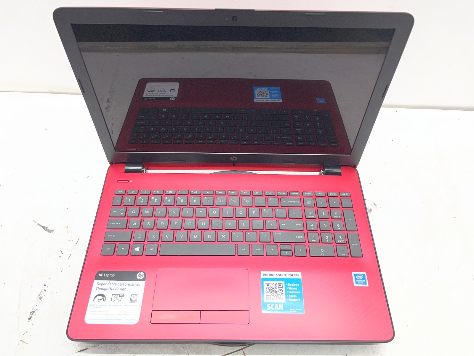 HP 15-BS244WM Intel Pentium Silver N5000 1.1GHz 4 GB NO HDD No Batt