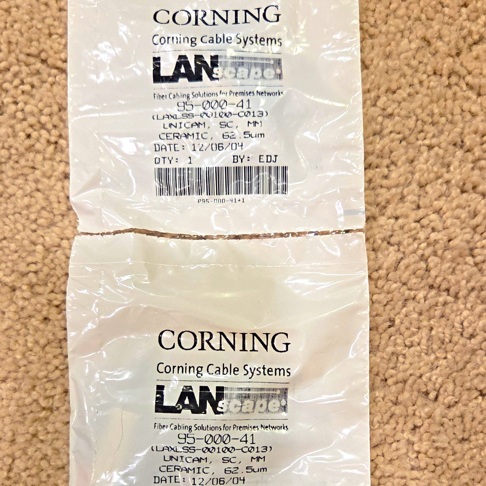 Corning LANscape UniCam SC-SC Connector Ceramic 62.5um Beige 95-000-41