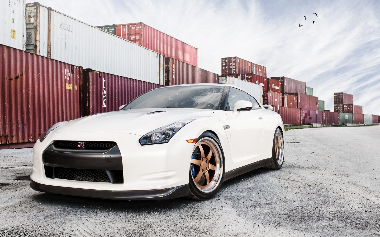 Cars nissan vehicles white gt r containers Desk Mat Stitched