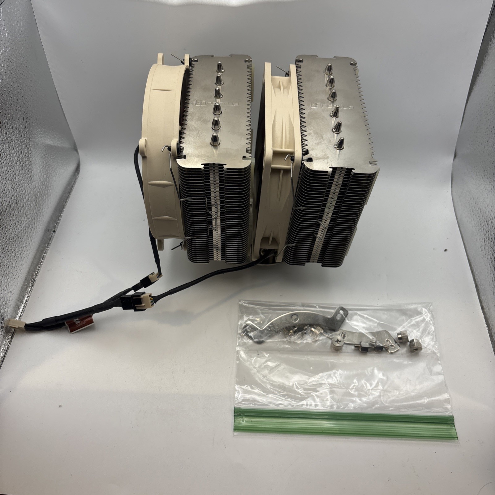 Noctua NH-D14 Dual Fan Tower CPU Heatsink (NF-P12 120mm & NF-P14 140mm fans)