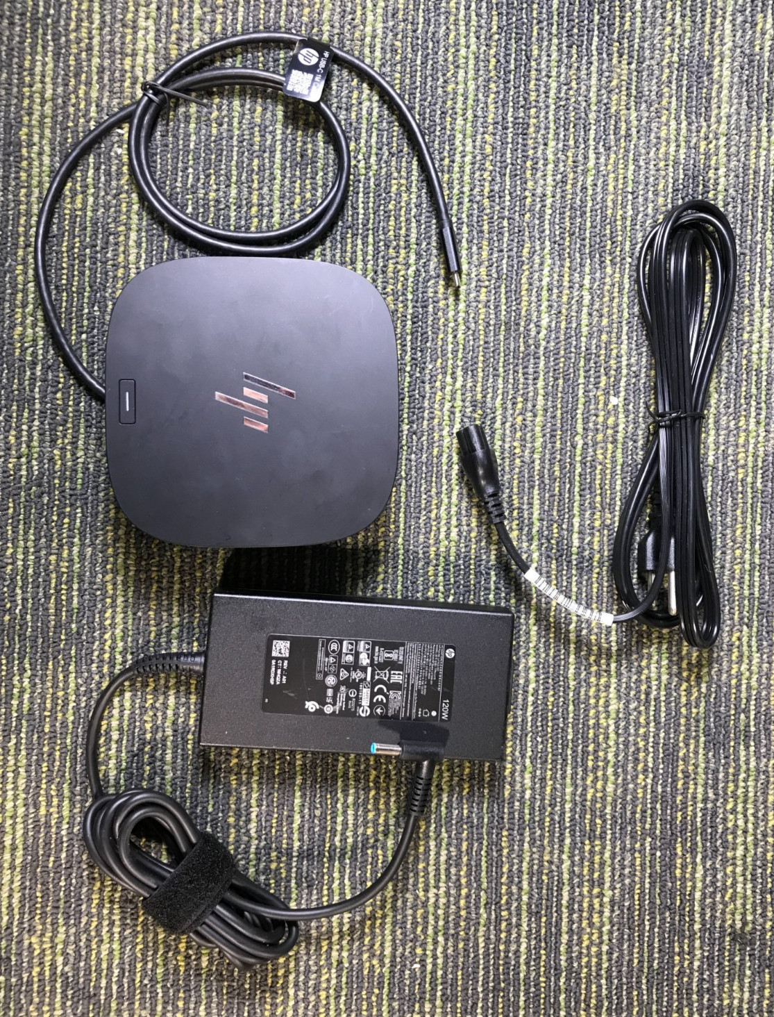 HP USB-C G5 Docking Station + 120W POWER ADAPTER L75125-001