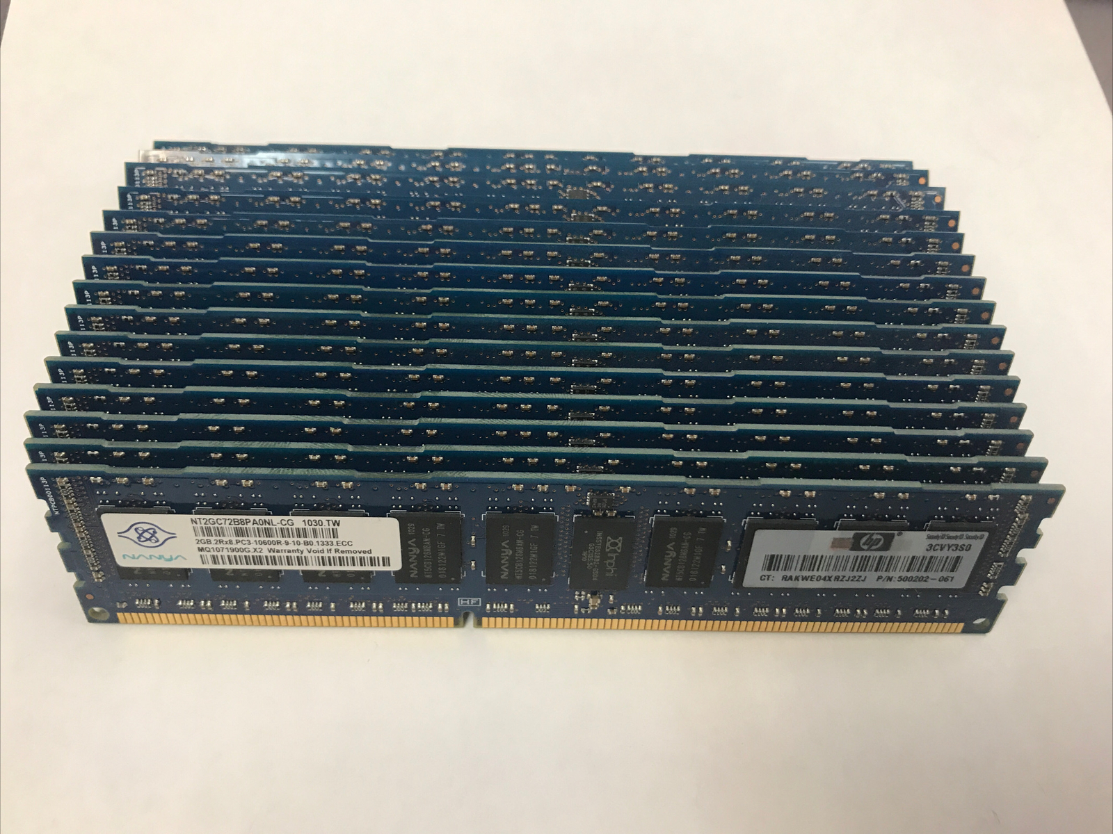 16 x HP / Nanya 2GB ECC RAM 2Rx8 PC3-10600R  500202-061 / NT2GC72B8PAONL-CG RAM