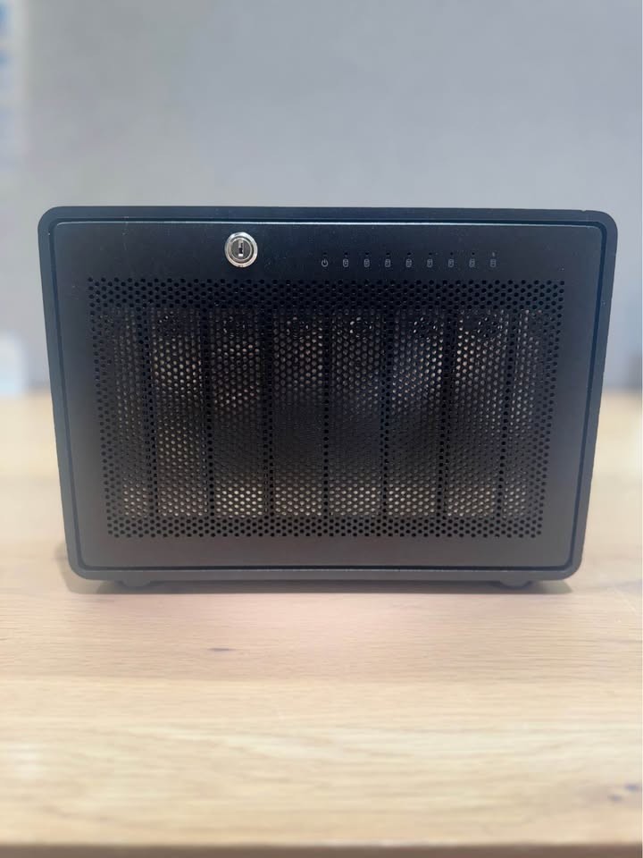 OWC THUNDERBAY 8 Thunderbolt 40Gb/s 8-Bay Desktop External Hard Drive 96 TB