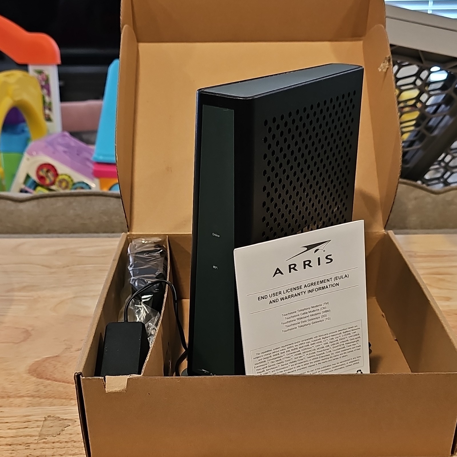 ARRIS Touchstone DG3450 3.0 Dual-Band Cable Modem Router 4-Port