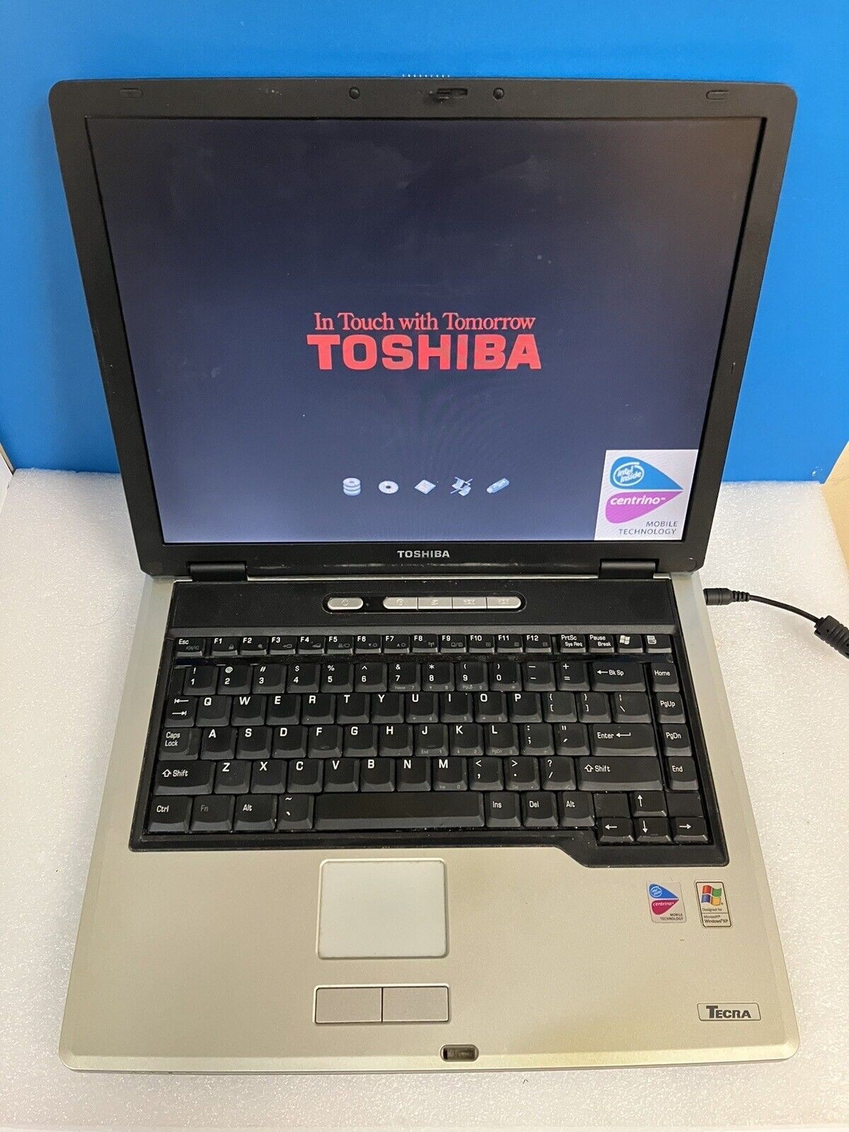 ~ Toshiba TECRA A3X 14" Laptop LCD/Motherboard For Parts (Read)