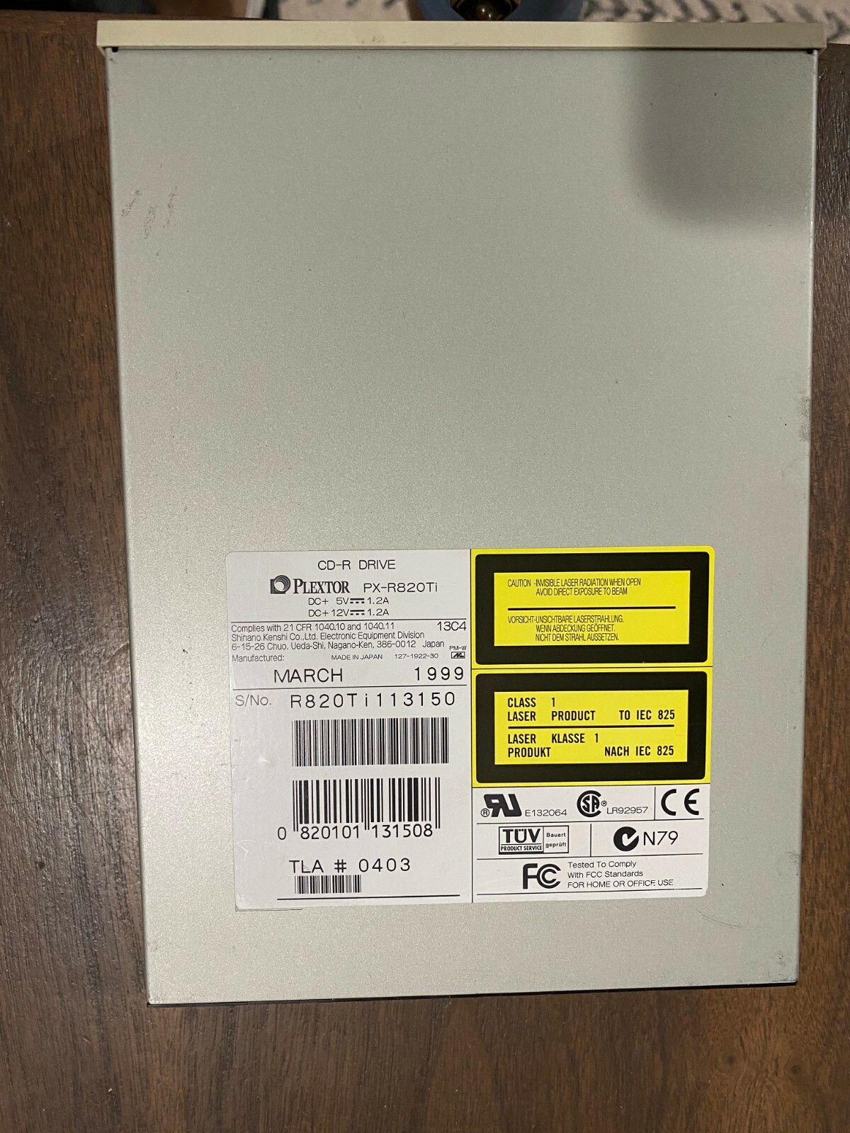 PLEXTOR PX-R820Ti Internal PLEXWRITER 8/20 SCSI CD-R-W/O Plextor 8/20 Faceplate