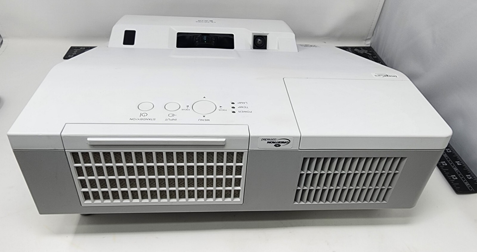 Hitachi CP-TW3005 3LCD Projector