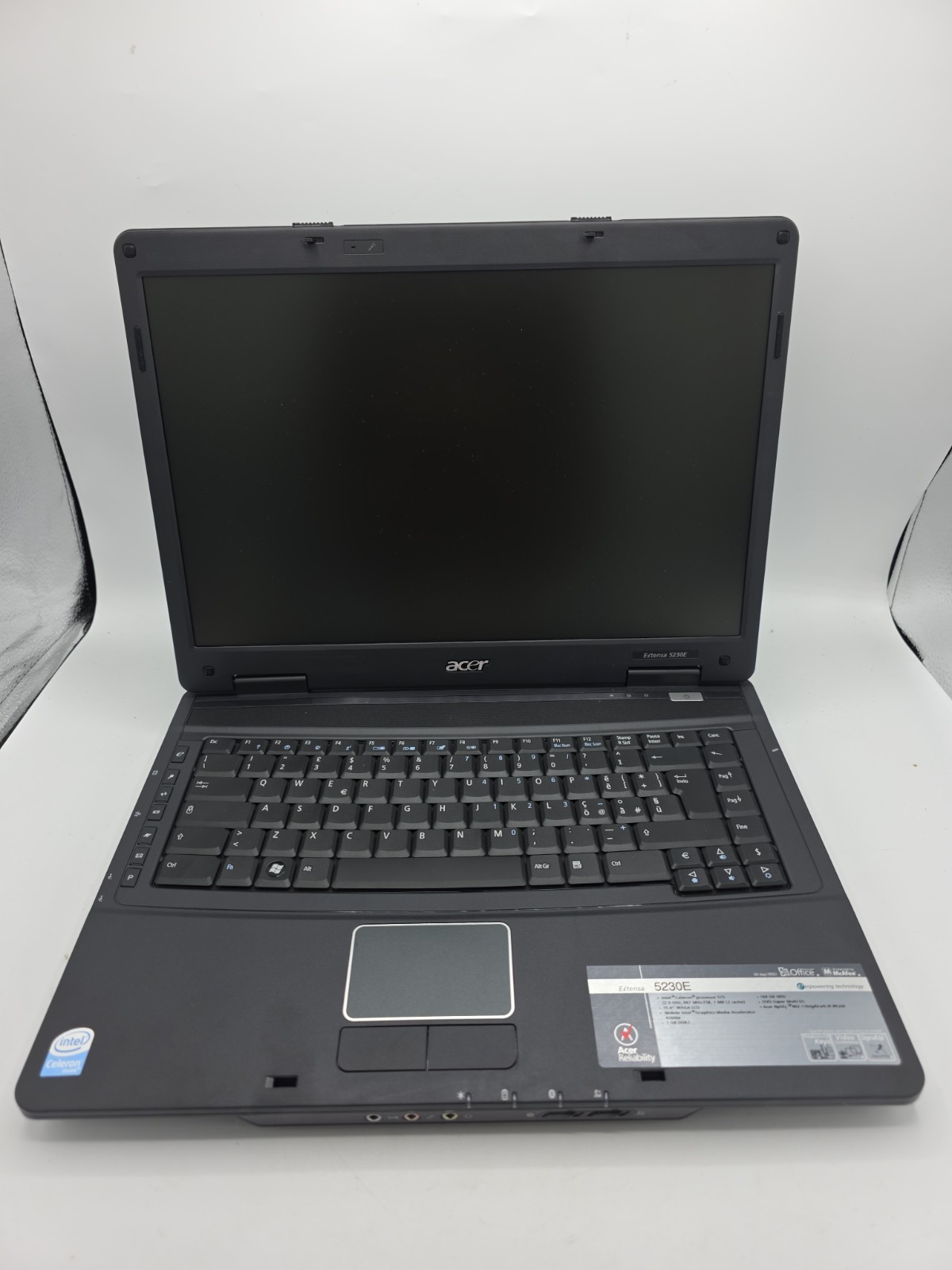 Acer Extensa 5230E Intel 575 Notebook 2.00Ghz 3Gb 160Gb HDD Read Description