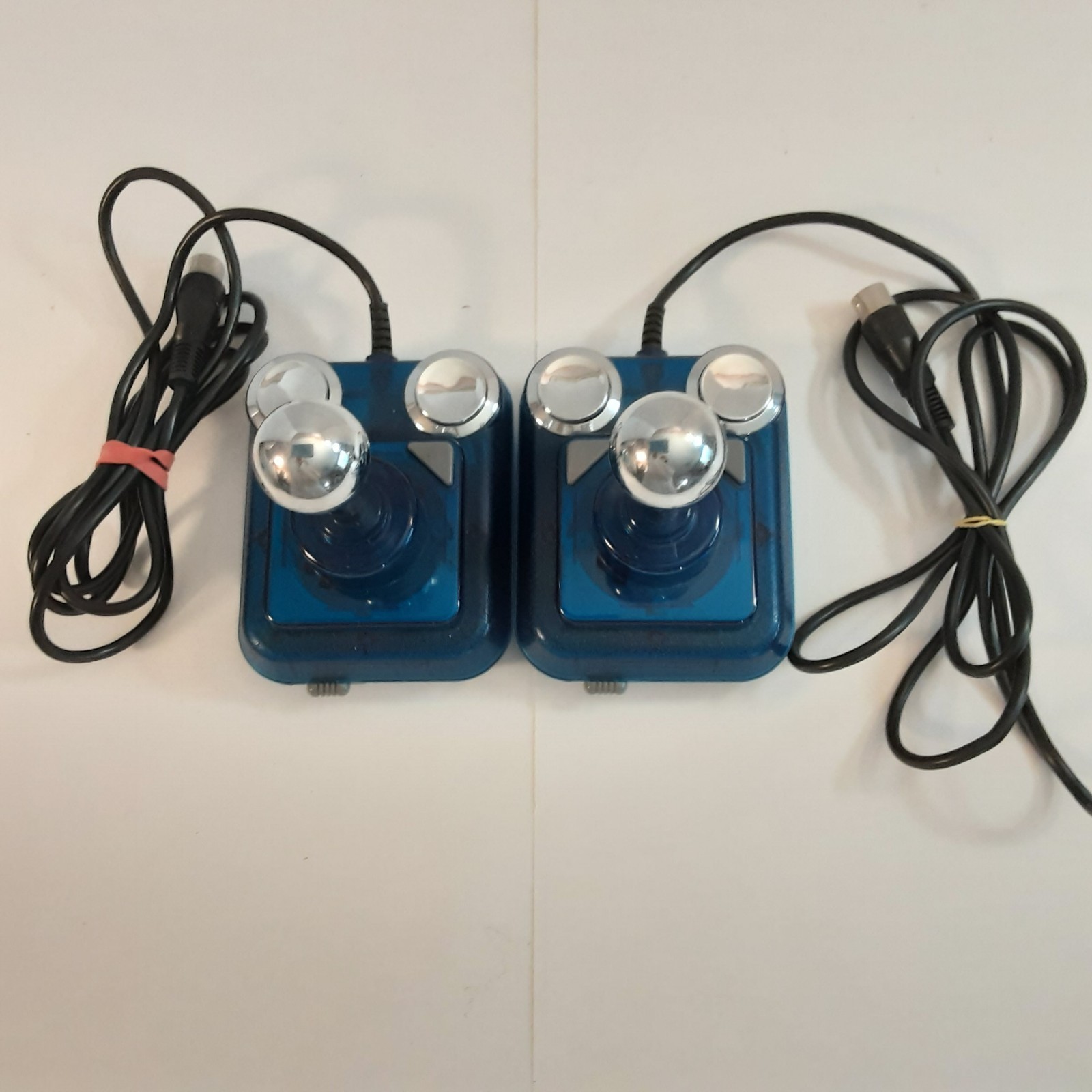 2x Competition Pro Joysticks For Commodore 16 C16 Plus/4 8-Pin Mini DIN Blue