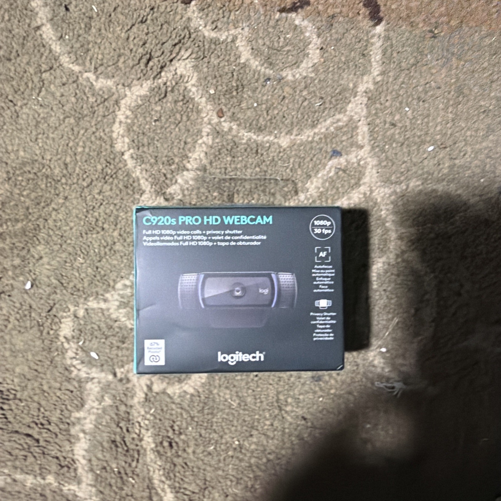 Logitech  C920s Pro Full HD 1080p Webcam w/ Privacy Shutter - Black (960-001257)