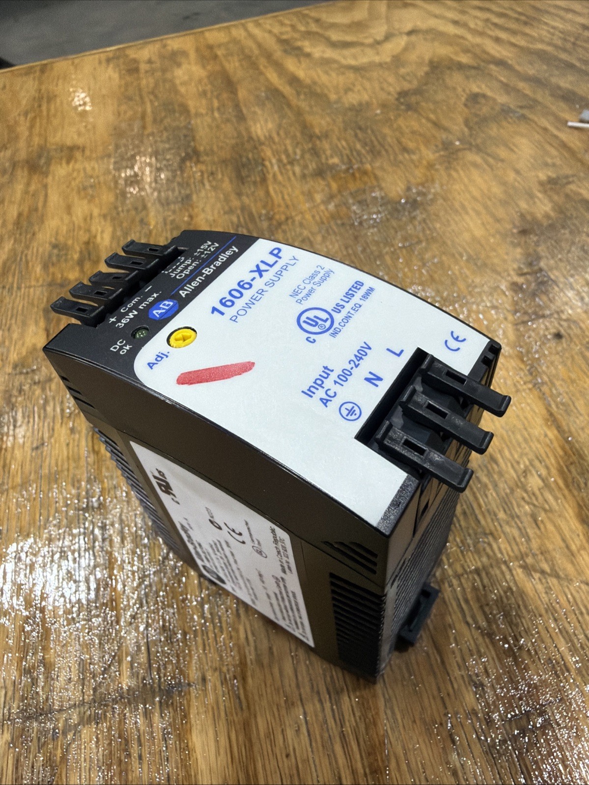ALLEN-BRADLEY 1606-XLP 1606-XLP36C 36W Power Supply (F2)