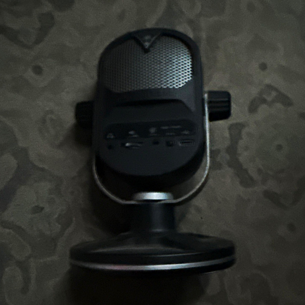 Turtle Beach Stream Mic USB Desktop Microphone Mute Button Adjustable Stand