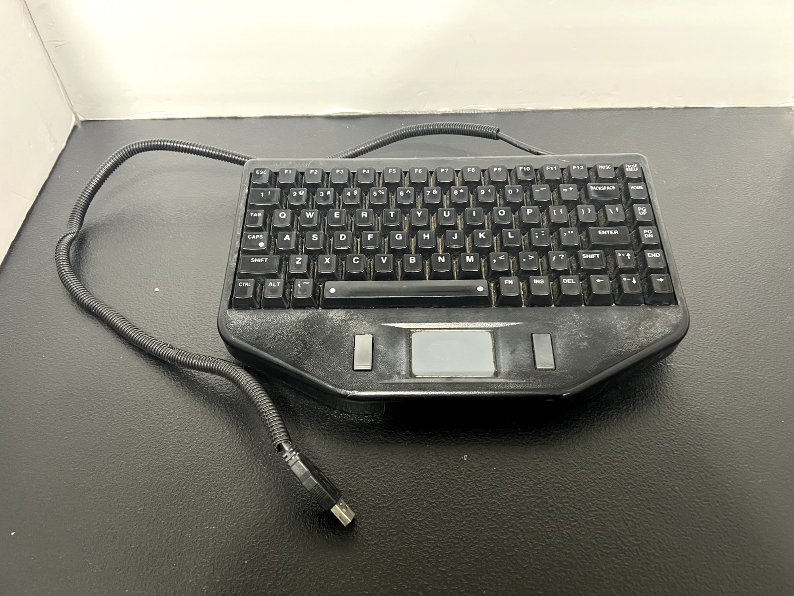 Police Cruiser -TG3 KBA-BLTI-5RBUVS-RC Wired USB Keyboard with Touchpad - TESTED