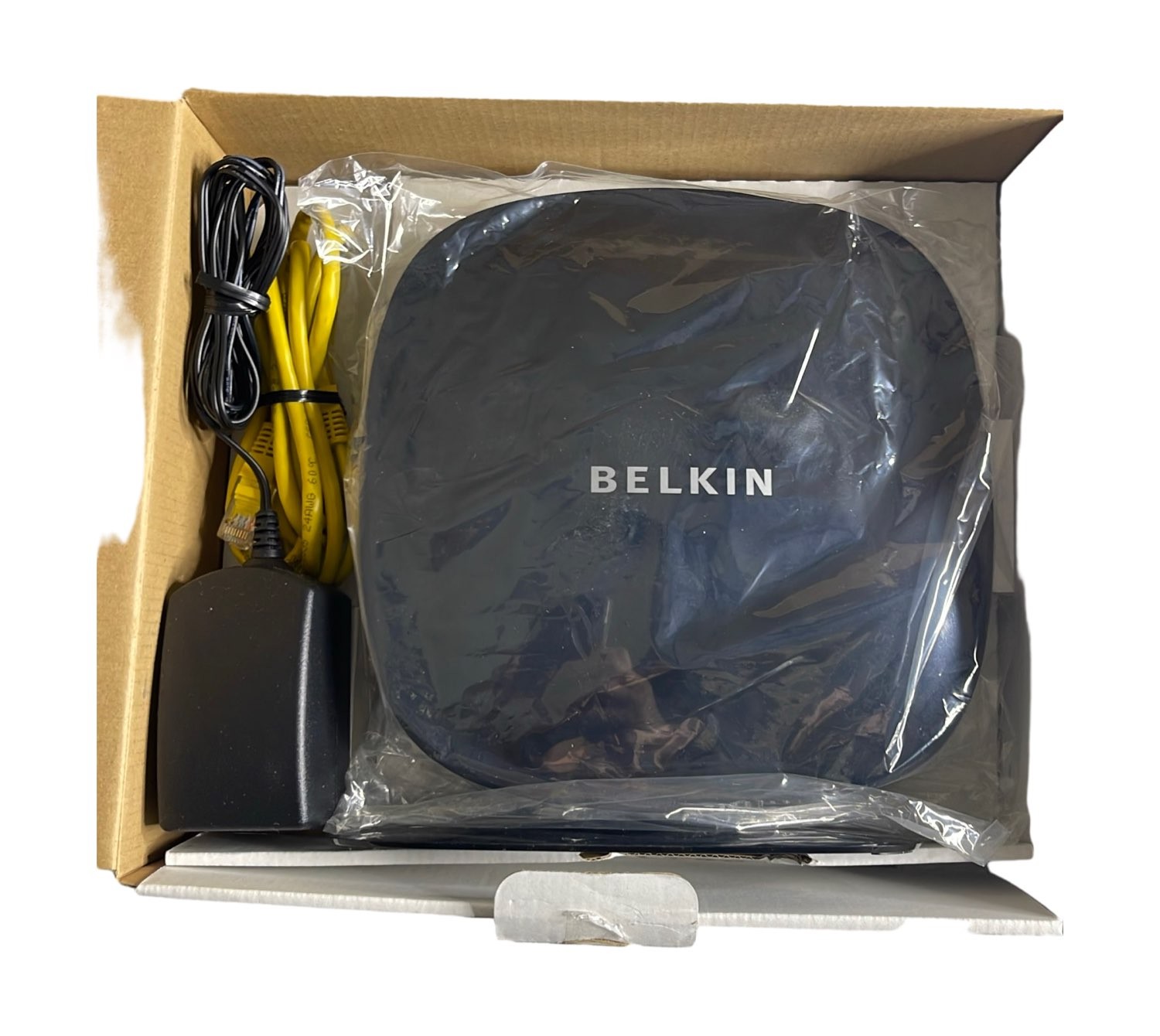 Belkin N600 DB Wireless Dual-Band N+ Router F9K1102 Wi-Fi 4-Port 10/100
