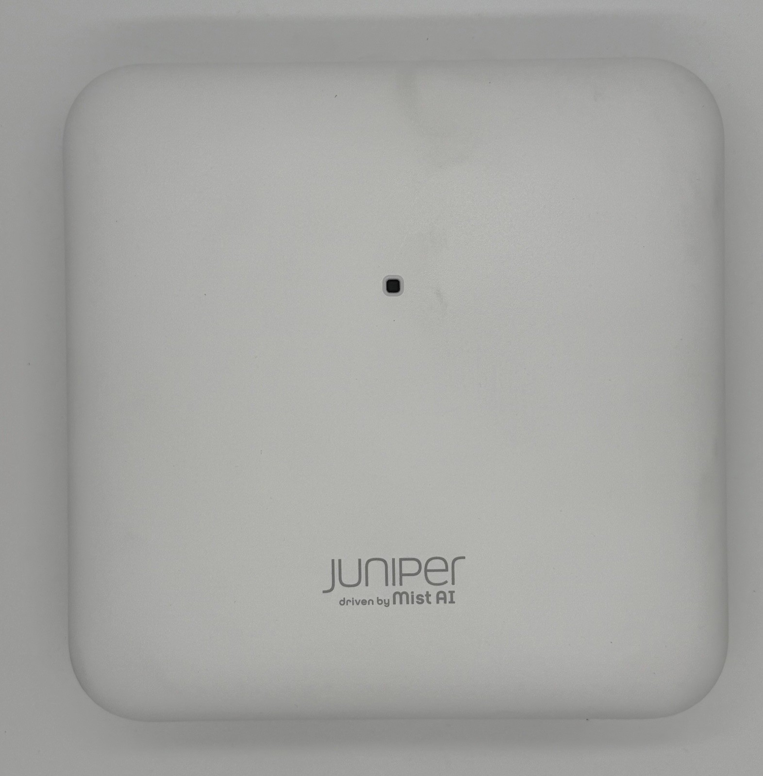 Juniper Networks AP32-US Wireless Access Point, White, Ethernet RJ-45, USB