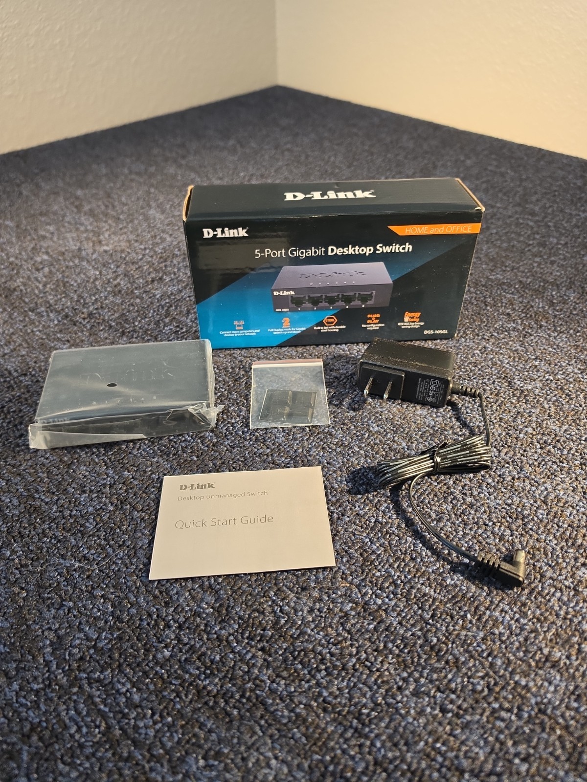 BRAND NEW D-Link 5-Port Gigabit Desktop Switch Model DGS-105GL NIB