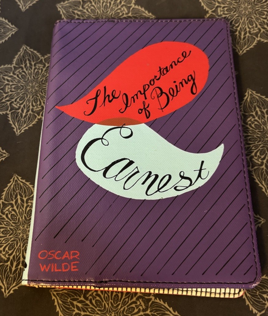 Kate Spade Oscar Wilde Importance Of Being Earnest Nook Cover Read Description