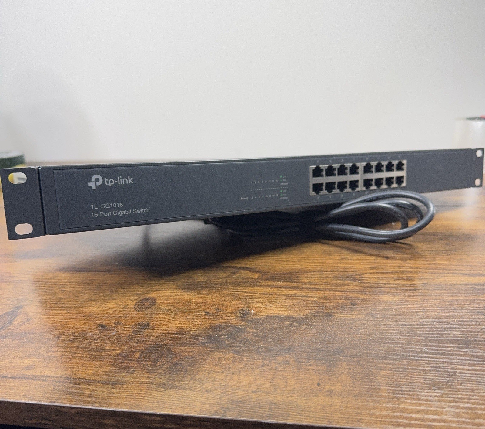 TP-LINK 16-Port Gigabit Ethernet 1000Mbps Rack Mount Network Switch - TL-SG1016