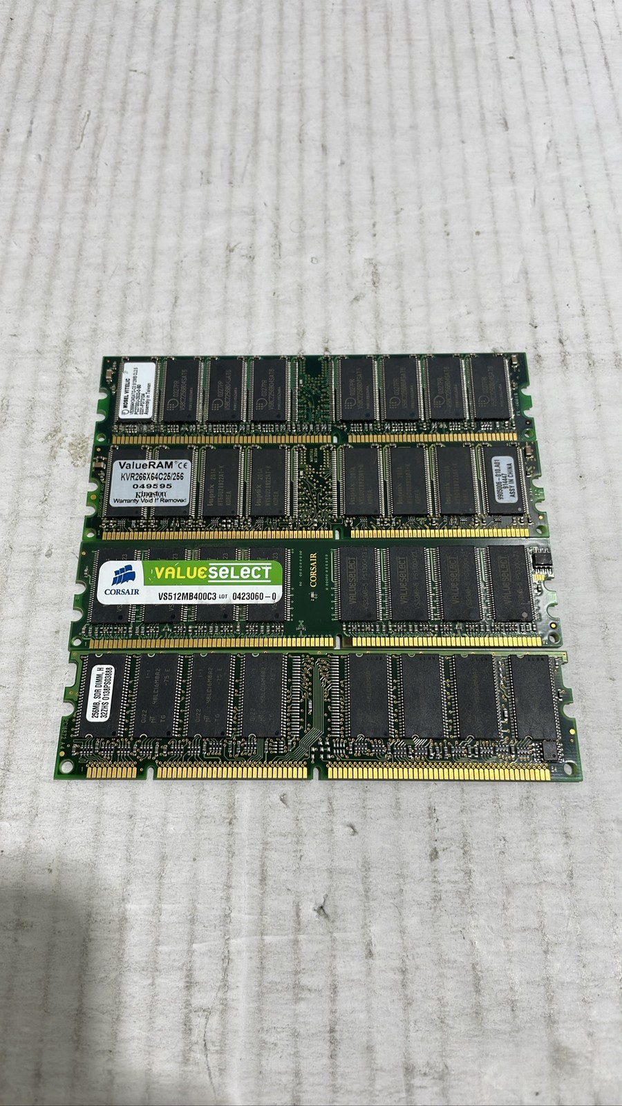 Corsair VS512MB400C3 512MB 256MB Memory Ram Modules Lot of 4 Mixed