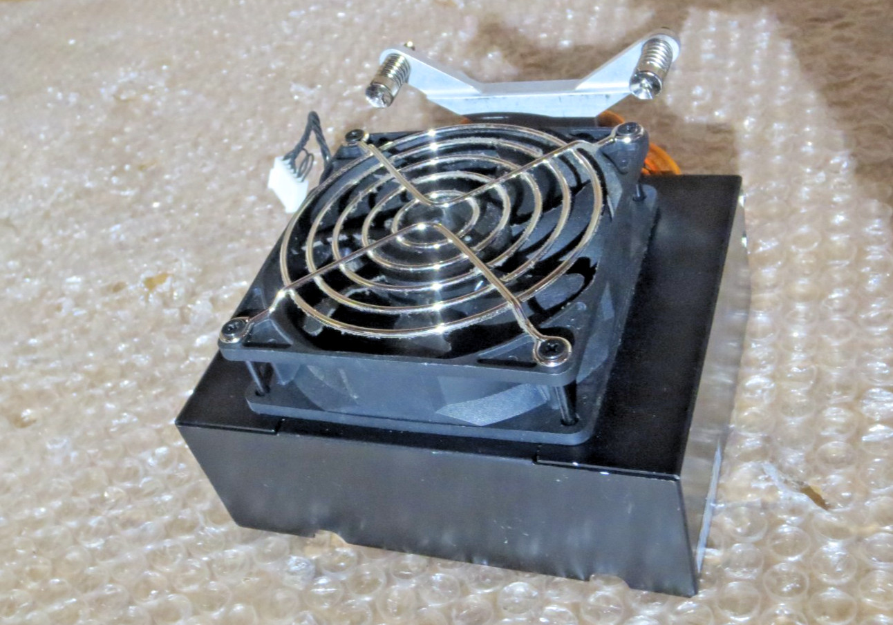 HP Z440 Z640 Workstation LGA 2011-3 CPU Processor Heatsink Fan 749554-001