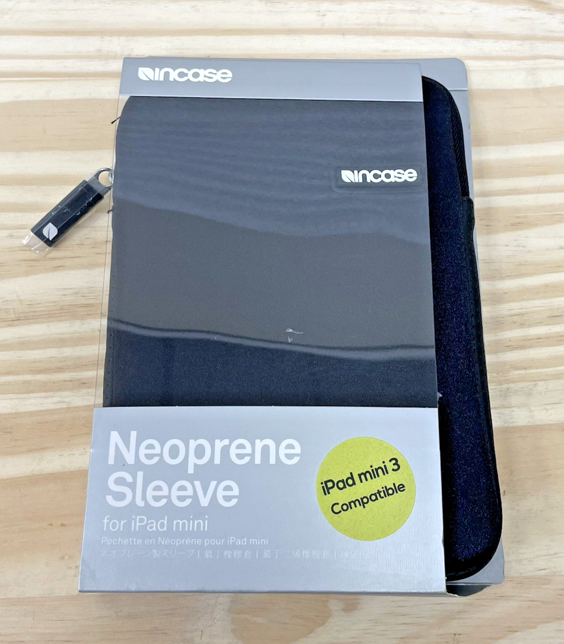 Incase Neoprene Sleeve for Ipad Mini 3- Black -  *NEW in Package* - #E20