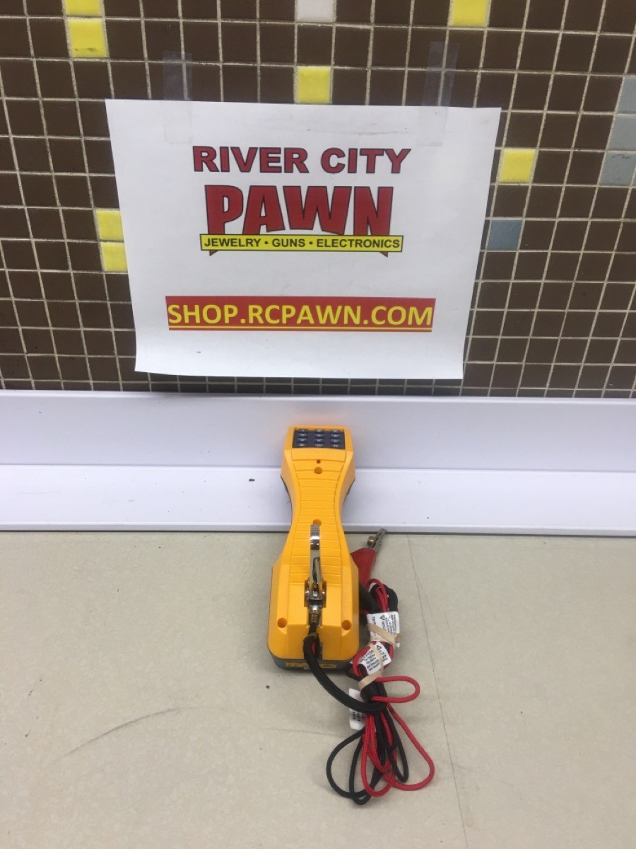 FLUKE TS 19 NETWORKING & COMMUNICATION TESTER (R7B012364)